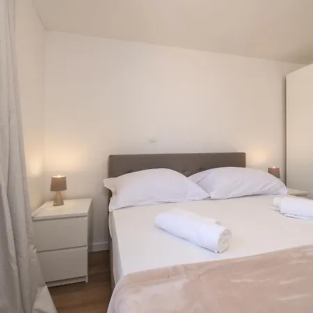 Sea View By Moro Malinska