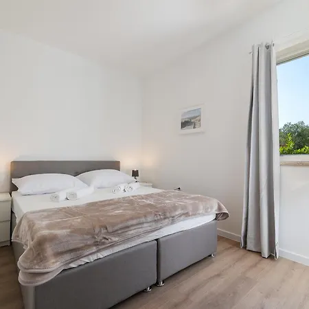 Sea View By Moro Malinska