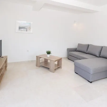 Sea View By Moro Malinska